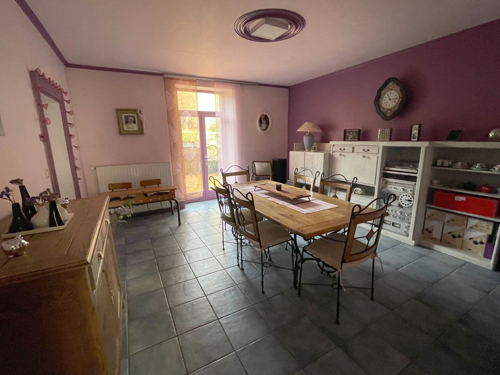 photo du bien : 2401-2450