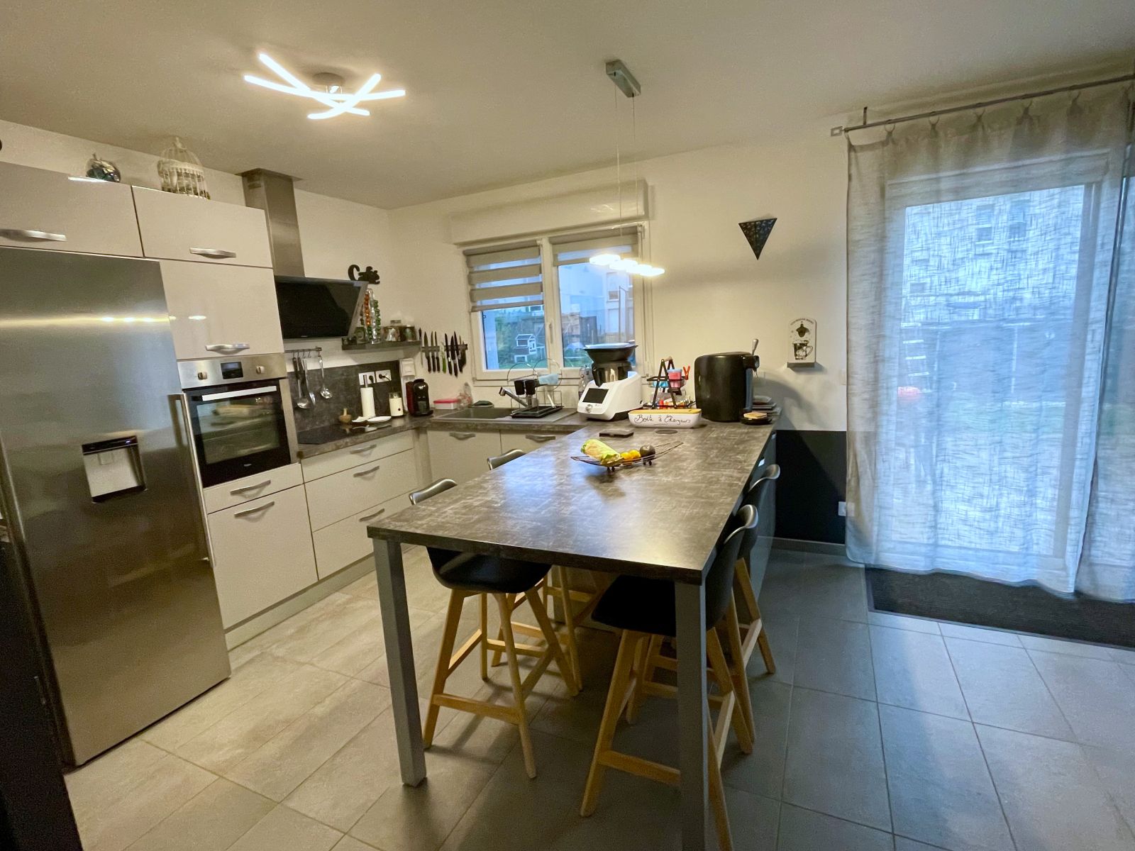 photo du bien : 2410-2488