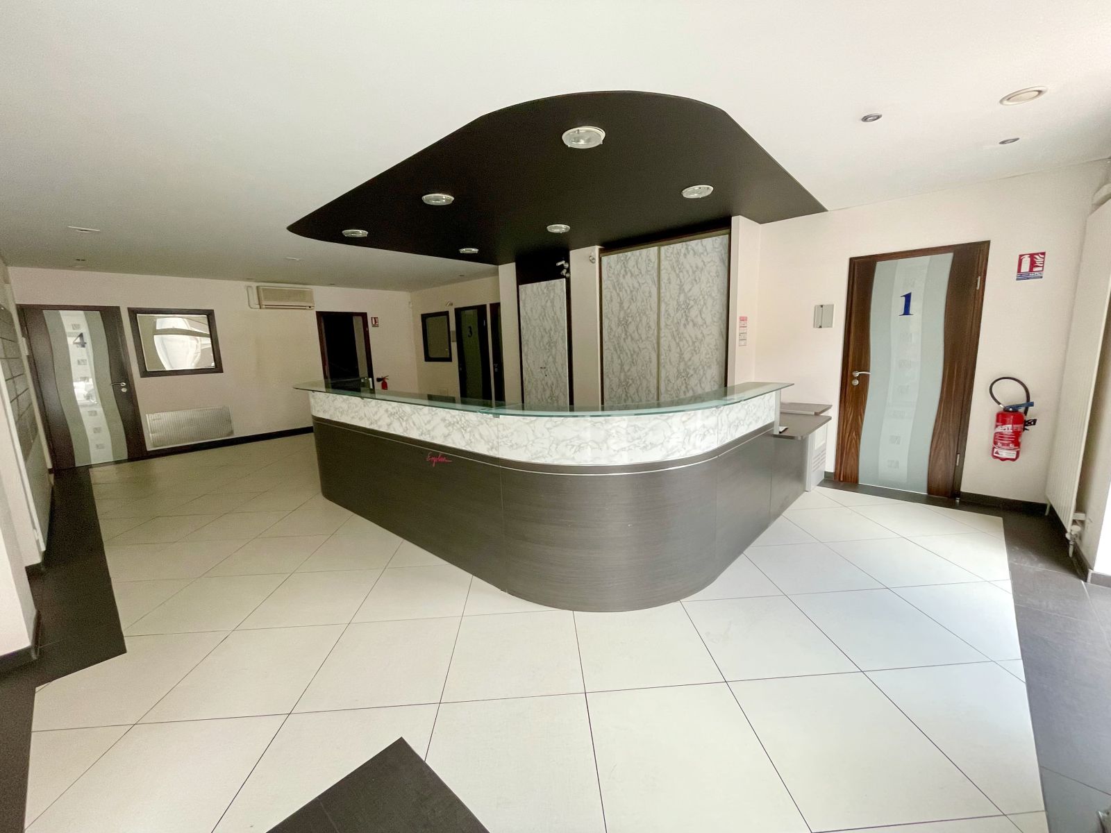 photo du bien : 2506-2507